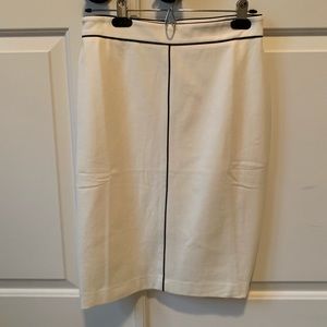 NWT White House Black Market Ponte Ecru skirt